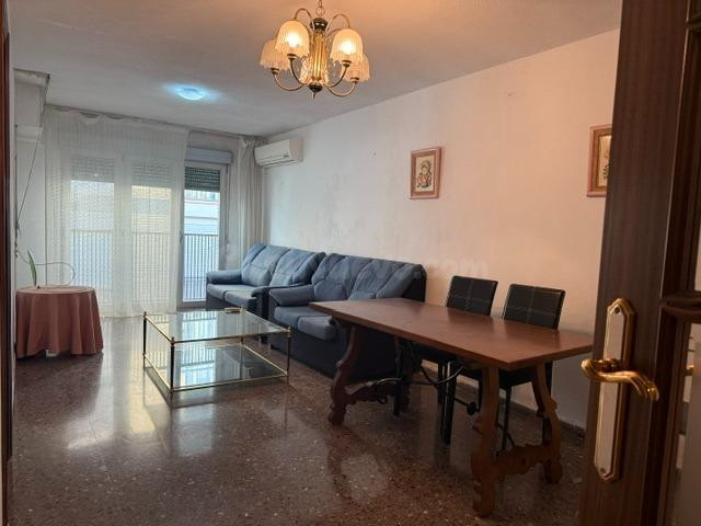 ALQUILER PISO 4 DORMITORIOS PARA ESTUDIANTES CENTRO MURCIA - foto 2