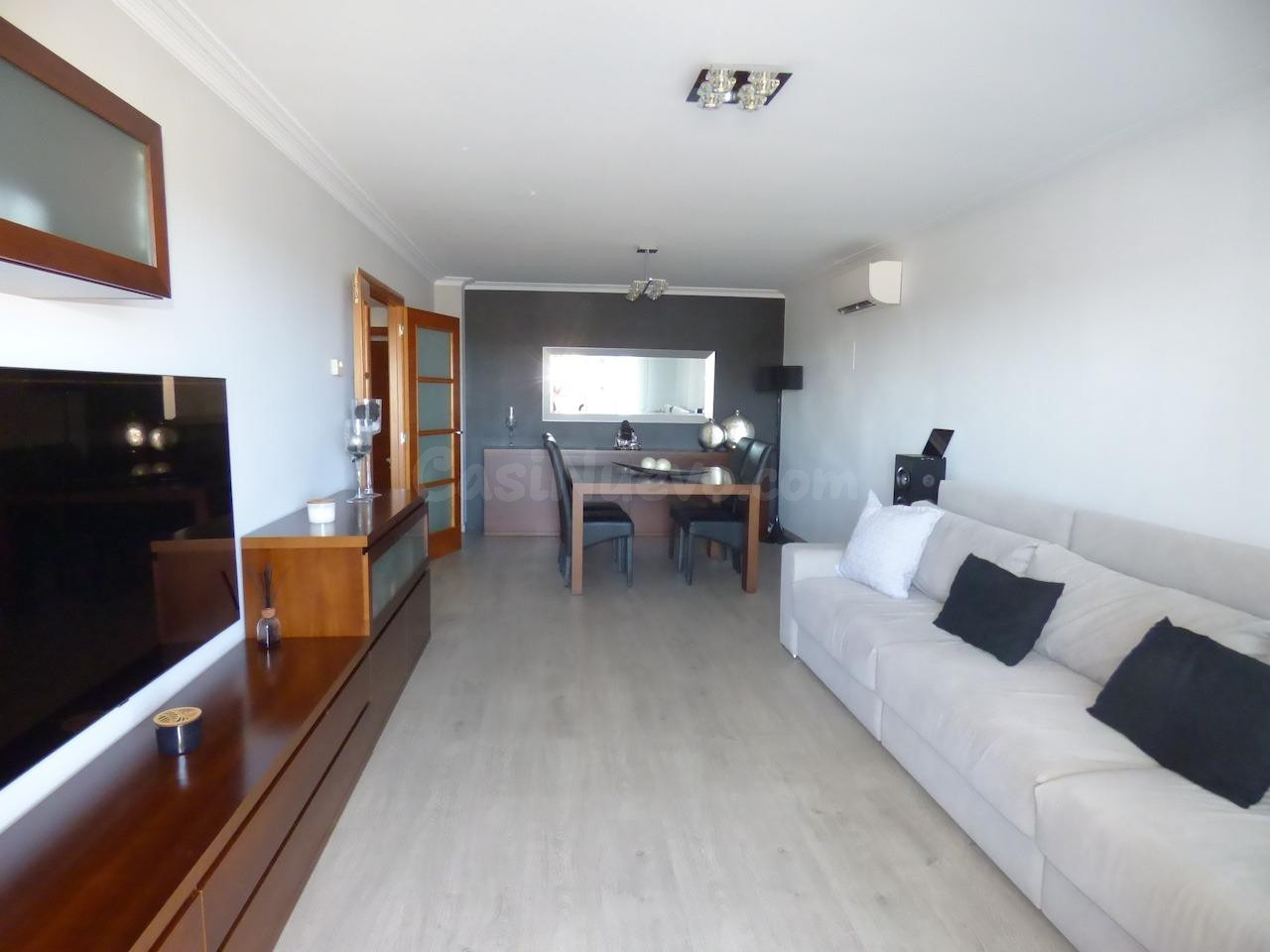 Amplio Piso en Palafolls. - foto 4