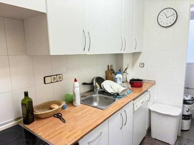 ALQUILER PISO ESTUDIANTES JUNTO CAMPUS DE LA MERCED, 3 DORMITORIOS, BAÑO Y ASEO CON DUCHA, - foto 3