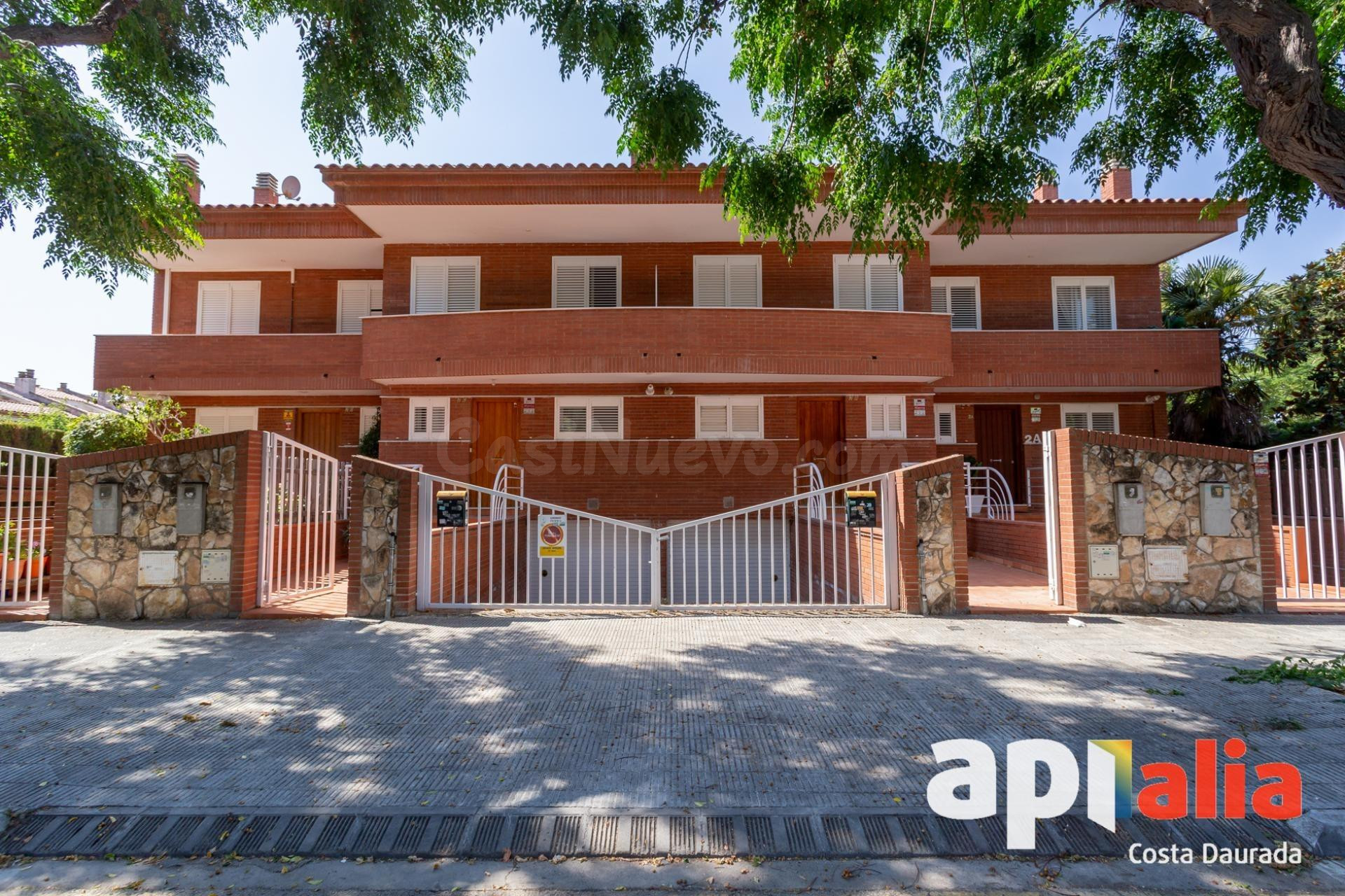 Acogedora Casa Adosada en Altafulla, ¡Lista para Entrar a Vi - foto 2