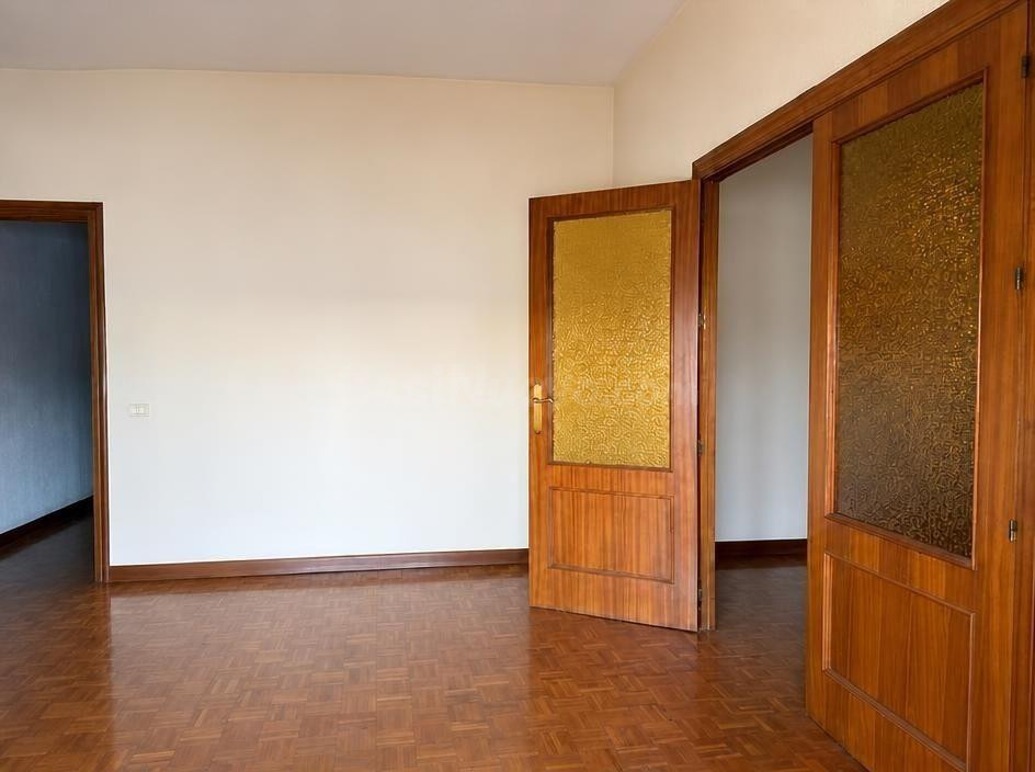 Venta de amplio piso en el centro, zona Ronda de Levante . - foto 5