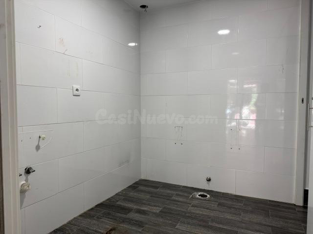 ALQUILER LOCAL COMERCIAL 40M2., CENTRICO, CALLE CARLOS III, JUNTO JAIME I EL CONQUISTADOR, BUEN ESTADO - foto 3