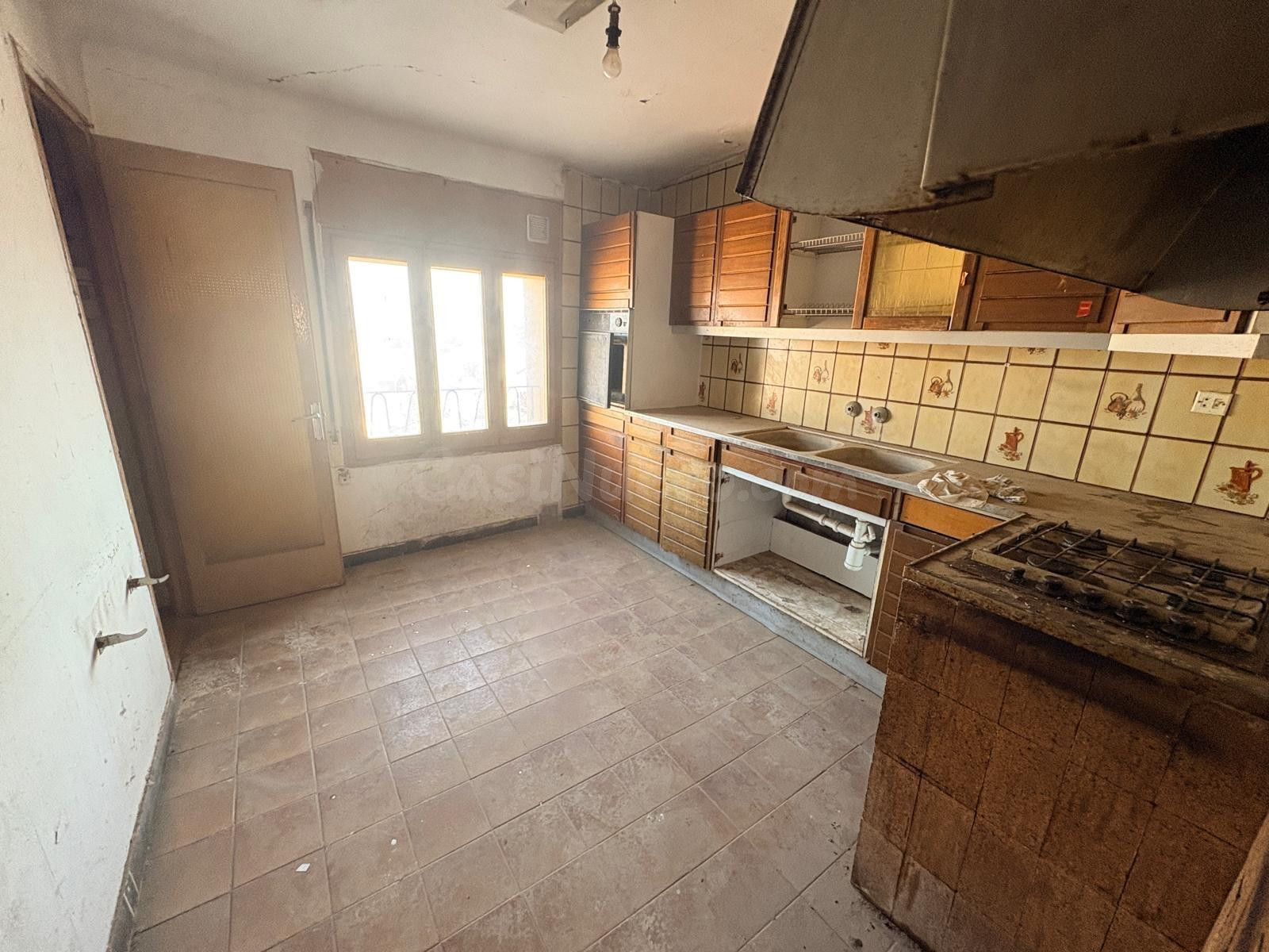 Fantastica Casa de Pueblo en Jorba de 300m2,  con 3 vivienda - foto 2