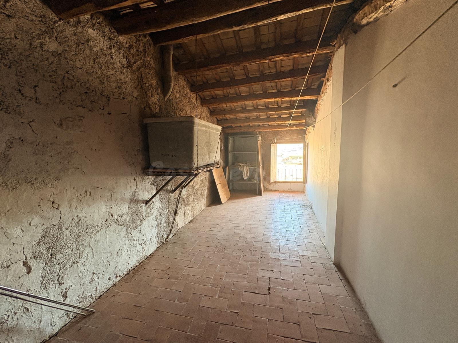 Fantastica Casa de Pueblo en Jorba de 300m2,  con 3 vivienda - foto 3