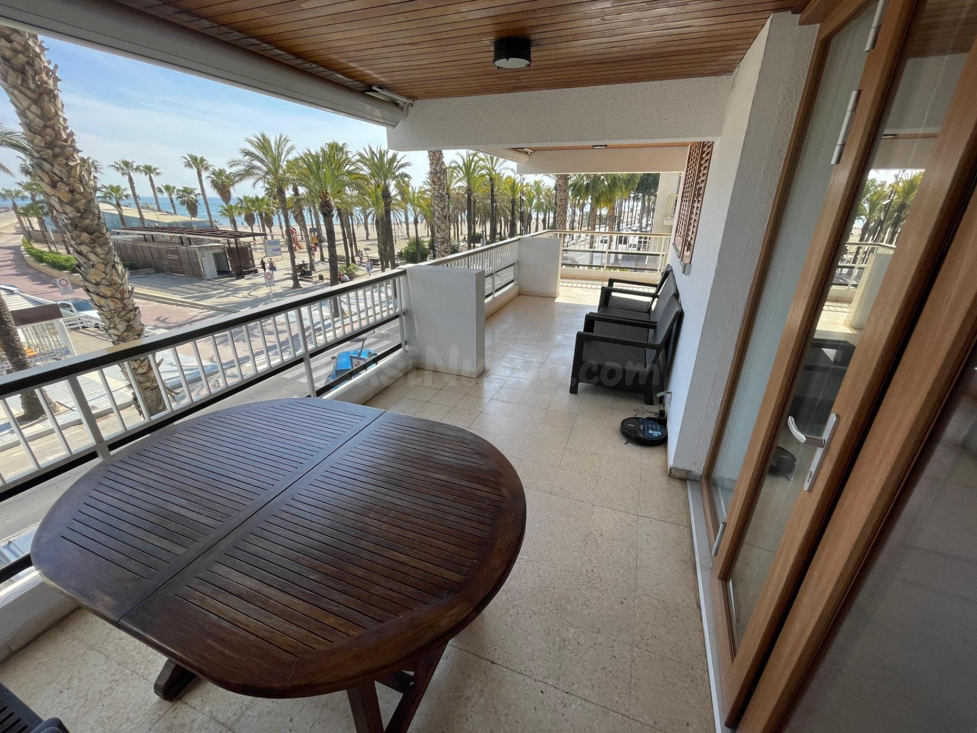 Piso Reformado en Primera Línea del Paseo Miramar - Salou