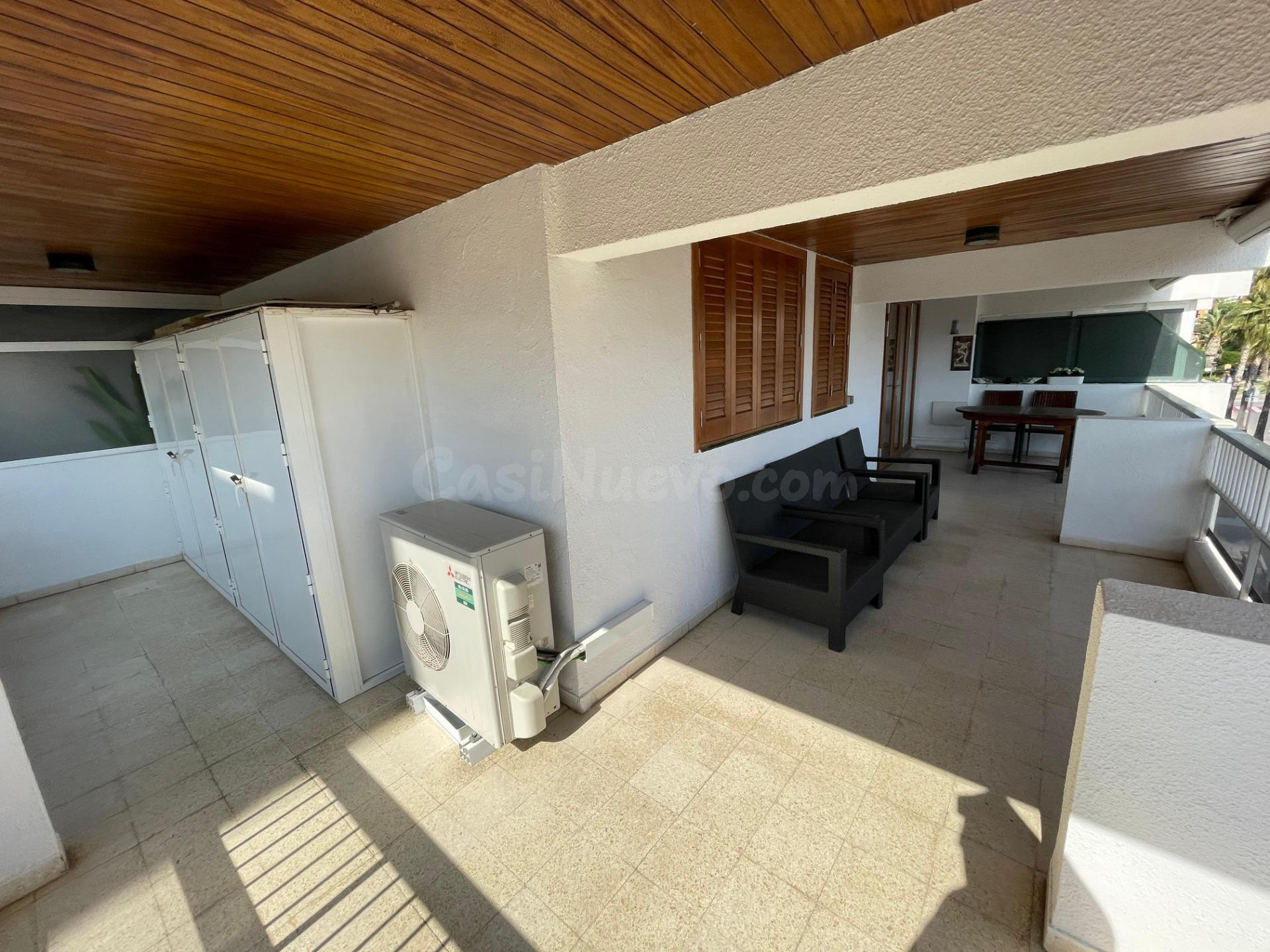 Piso Reformado en Primera Línea del Paseo Miramar - Salou - foto 4