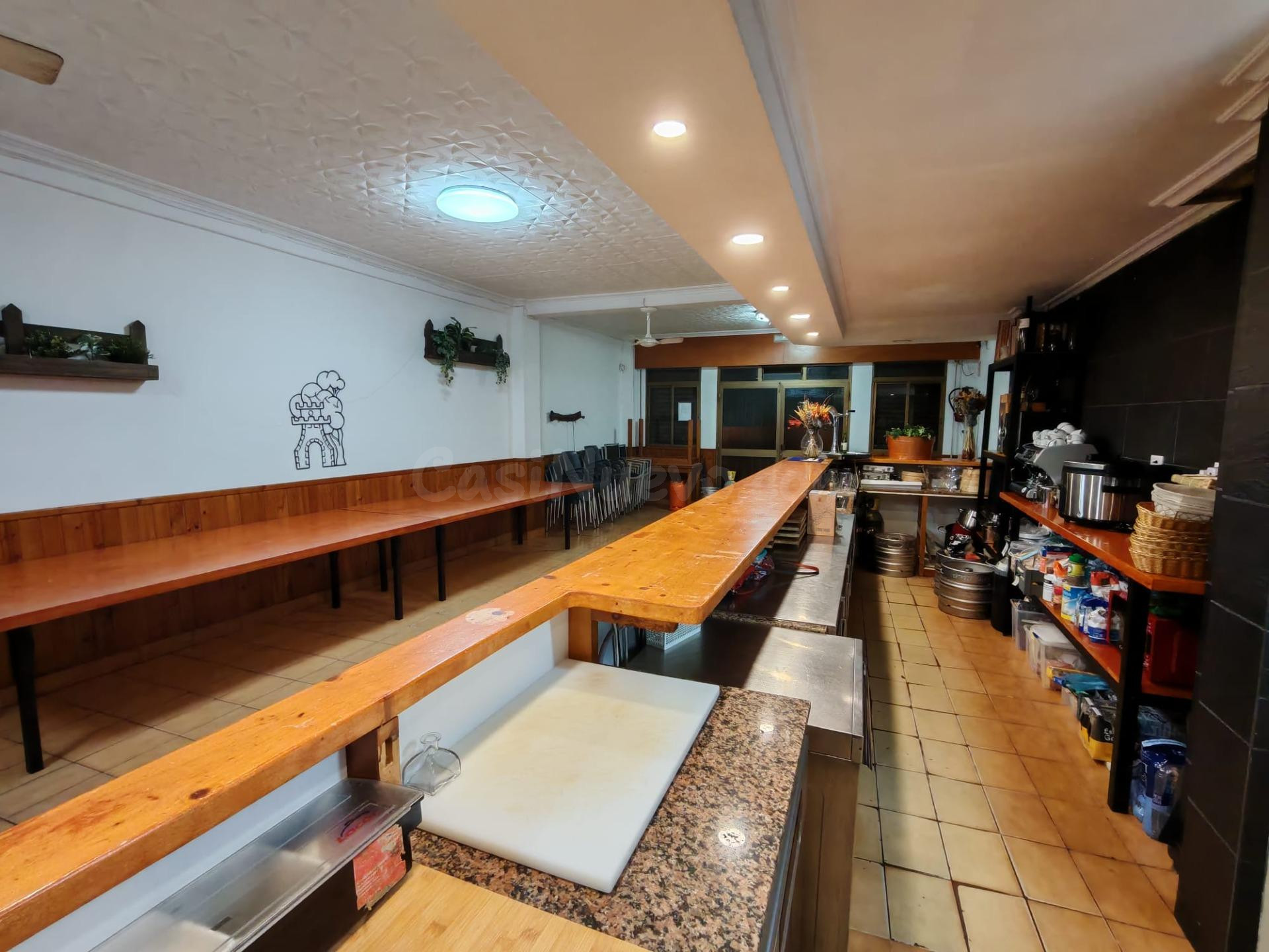 Local con licencia de bar en Teis - foto 3