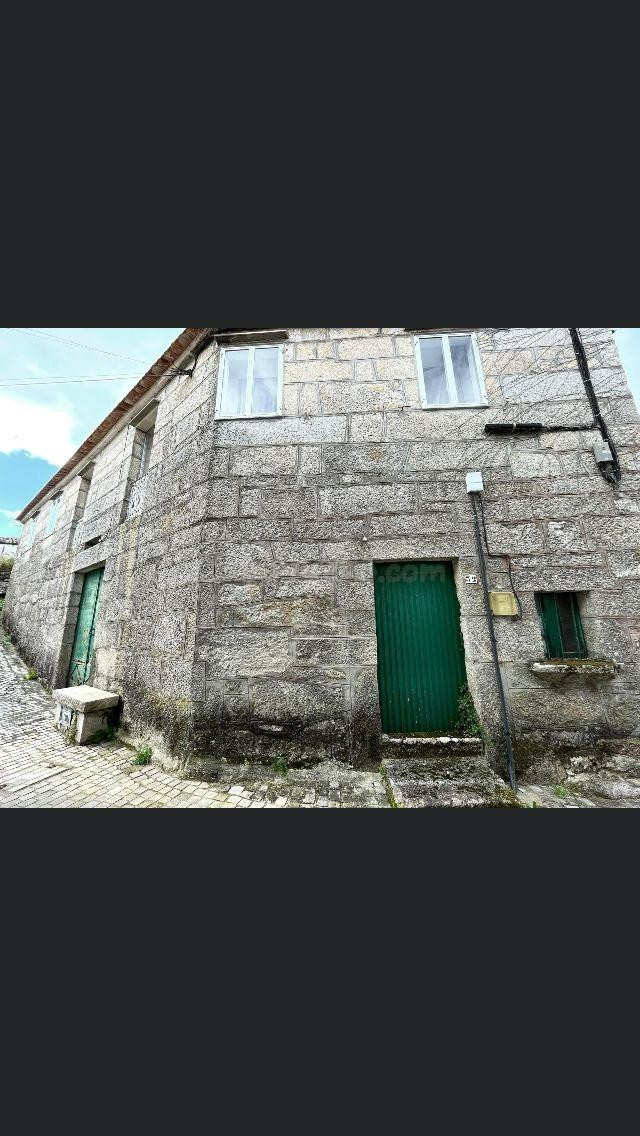 Casa de piedra para reformar - foto 2