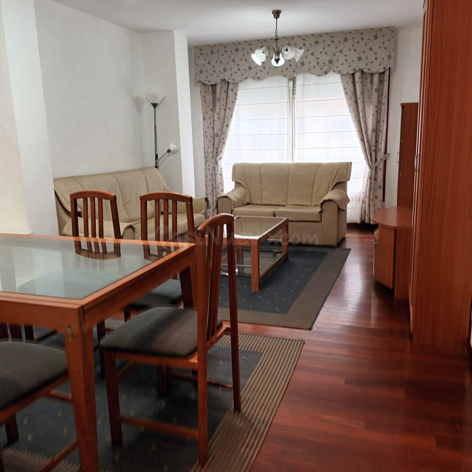Piso 3 habitaciones y garaje en calle Aragón - foto 4