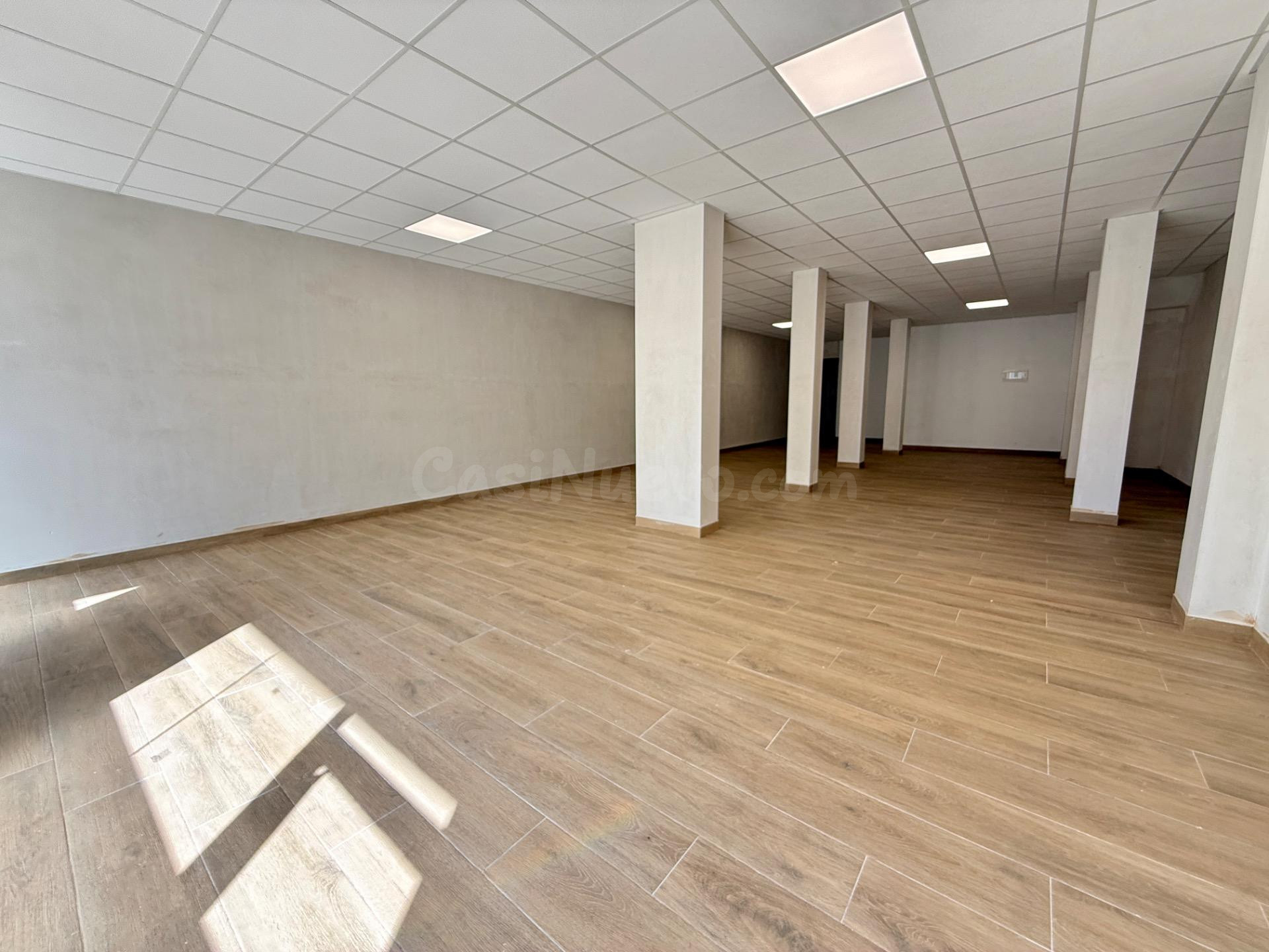LOCAL COMERCIAL DE 120M2 EN POBLE SEC – IGUALADA LISTO PARA  - foto 4