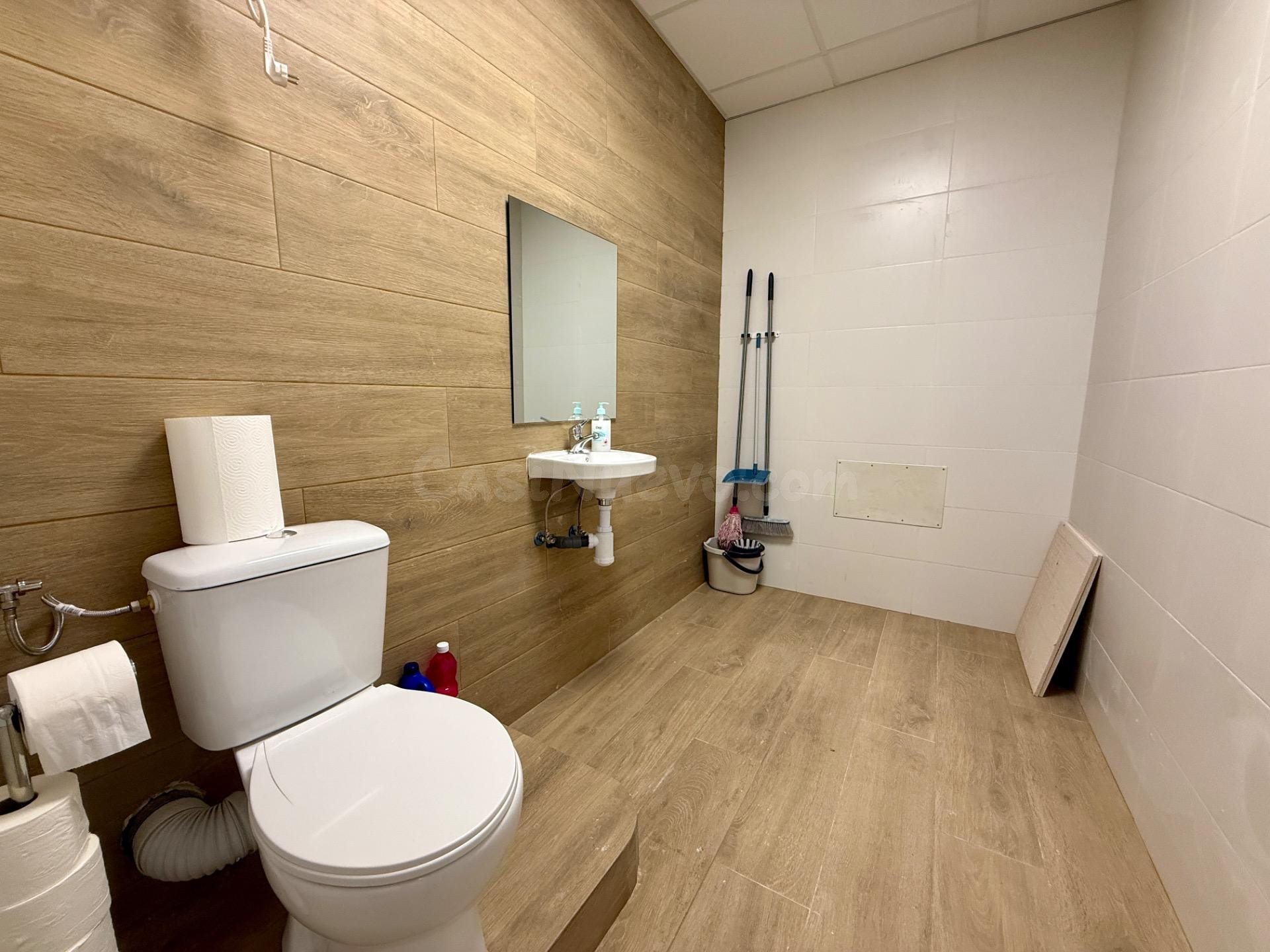 LOCAL COMERCIAL DE 120M2 EN POBLE SEC – IGUALADA LISTO PARA  - foto 5