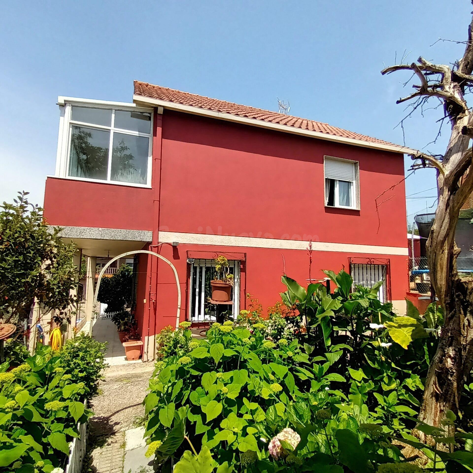 Casa con terreno en Cabral