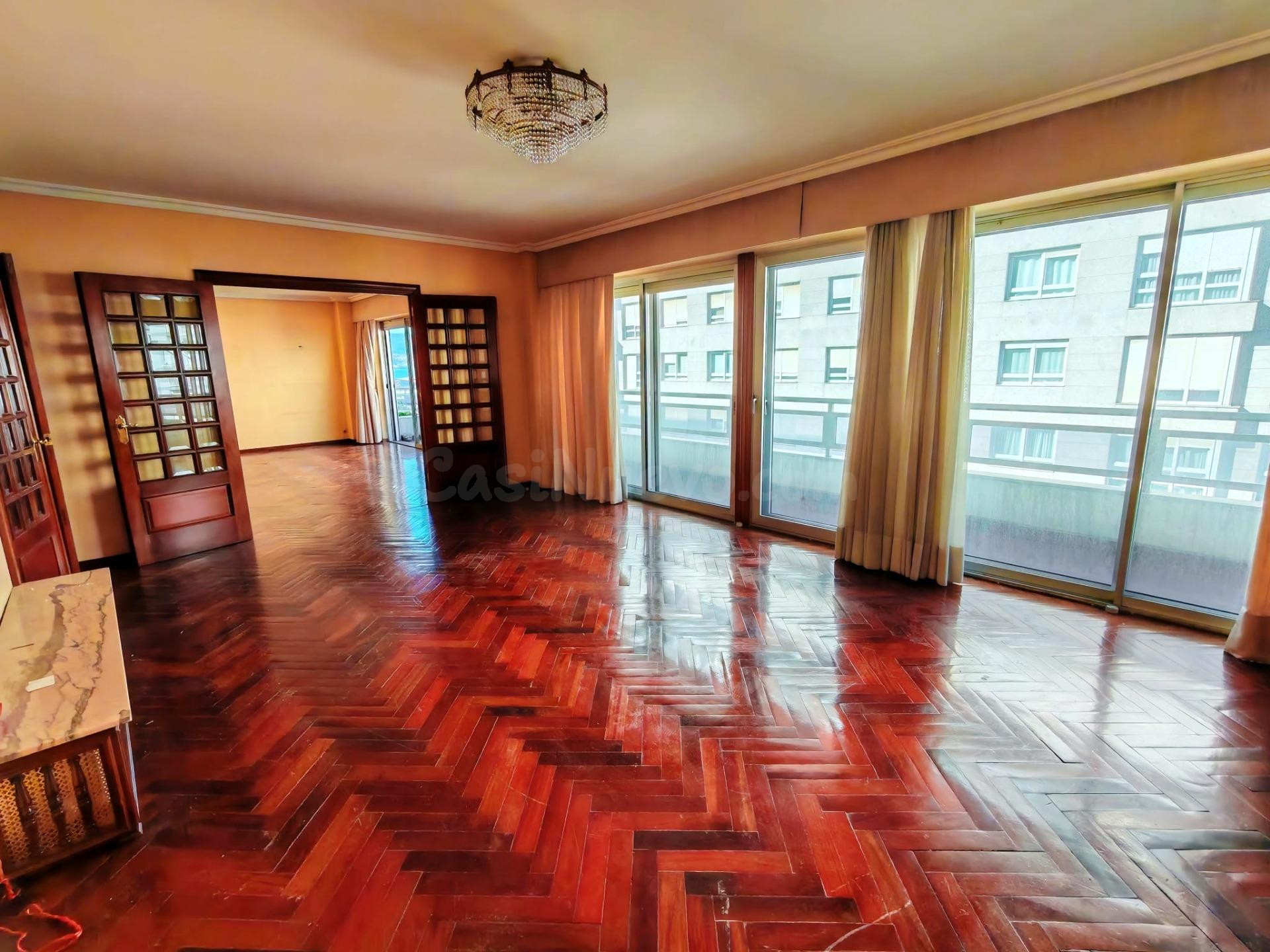 Piso 4 habitaciones Beiramar