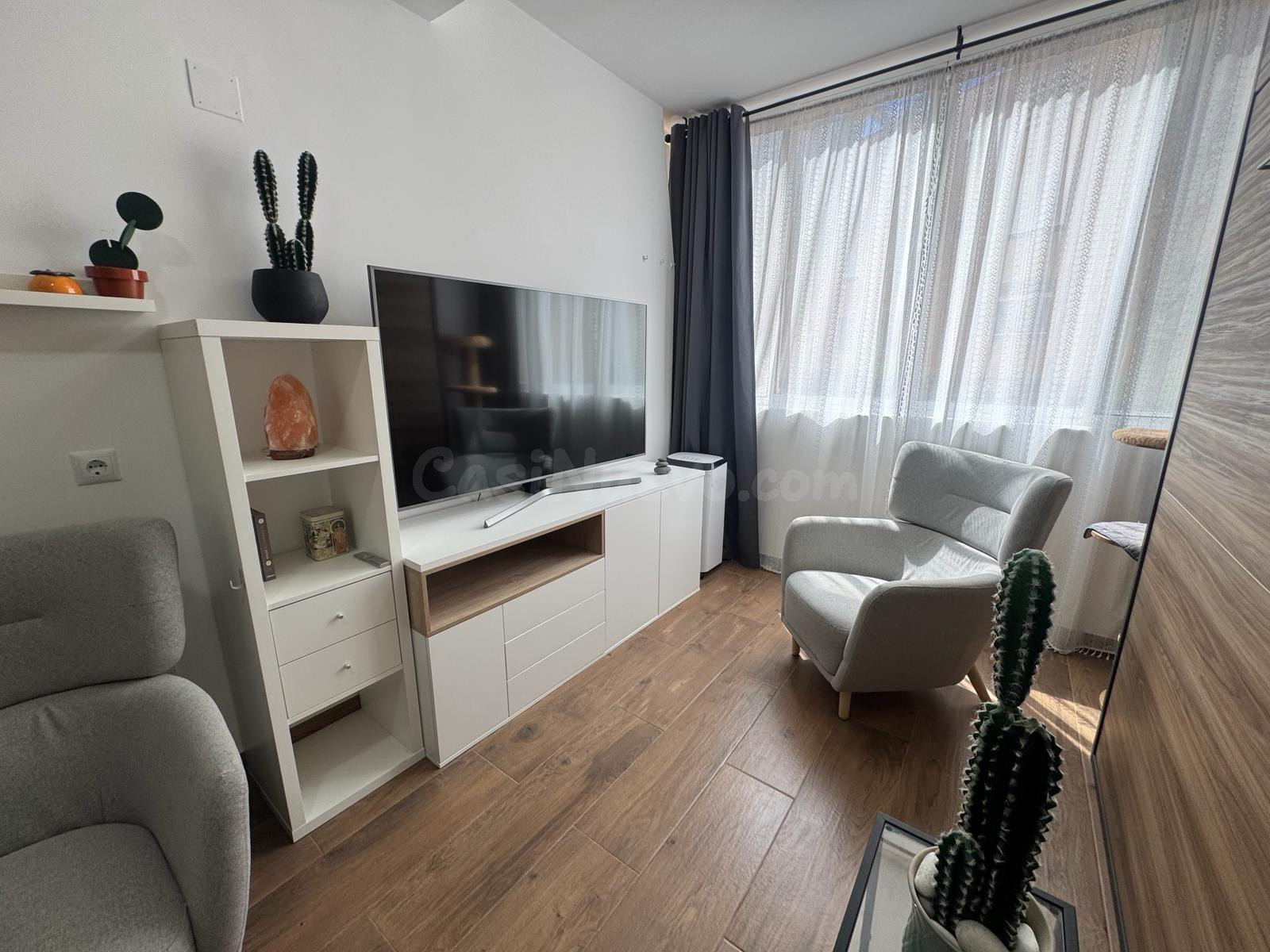 Estudio totalmente reformado a 100 metros de la playa de la  - foto 4