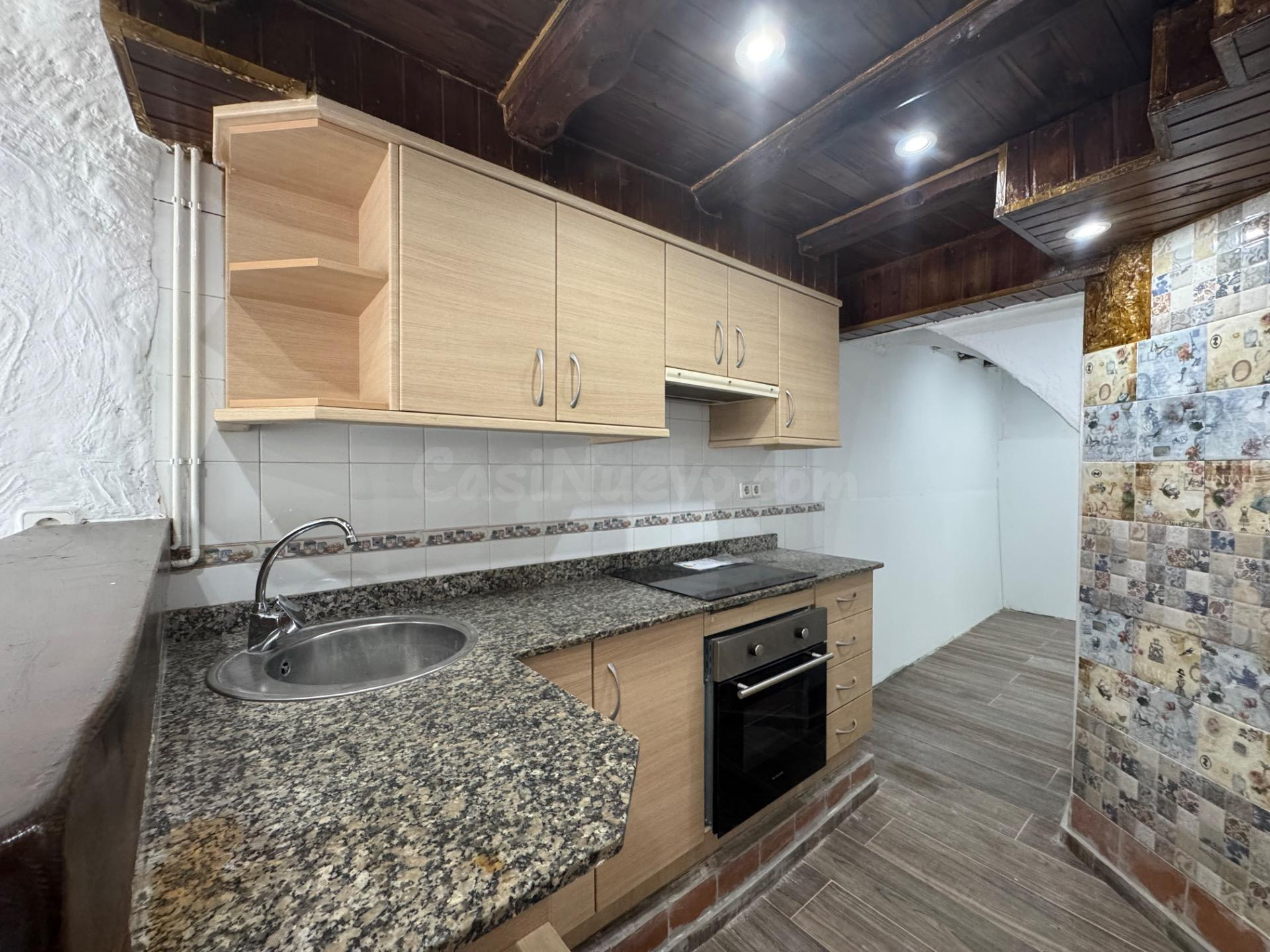 Duplex con acceso a pie de calle, 3 dormitorios, gran traste - foto 2