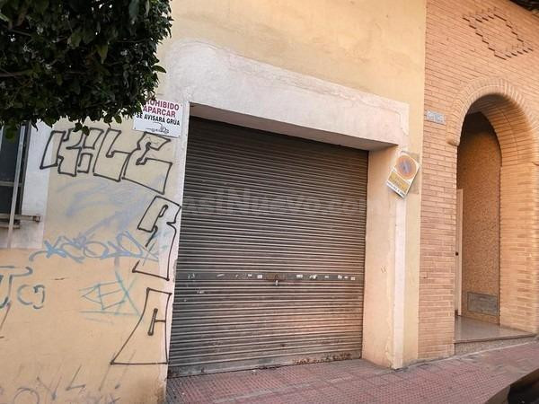 Gran local próximo al centro de Salud - foto 2