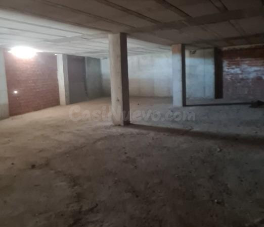 Gran local próximo al centro de Salud - foto 4