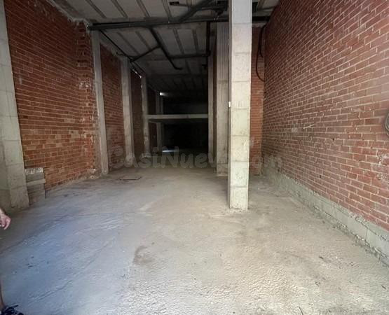 Gran local próximo al centro de Salud - foto 5