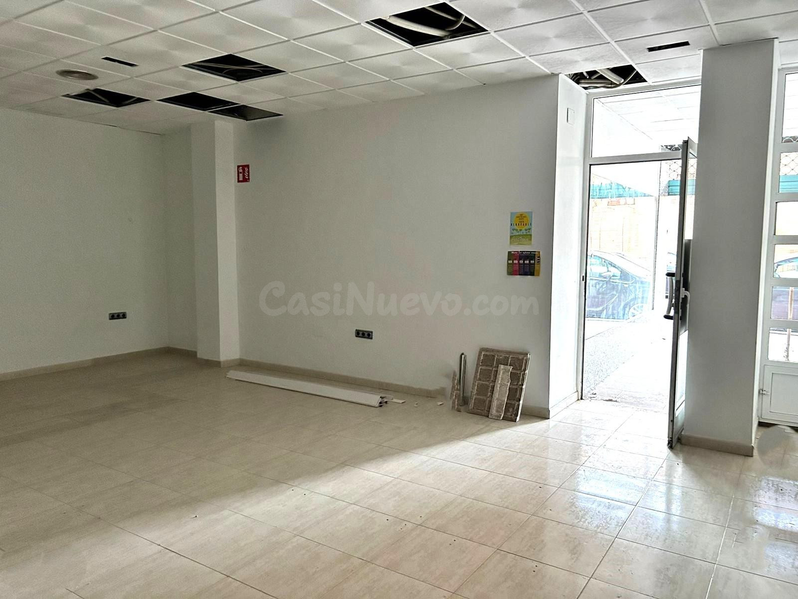 Local céntrico en venta - foto 3