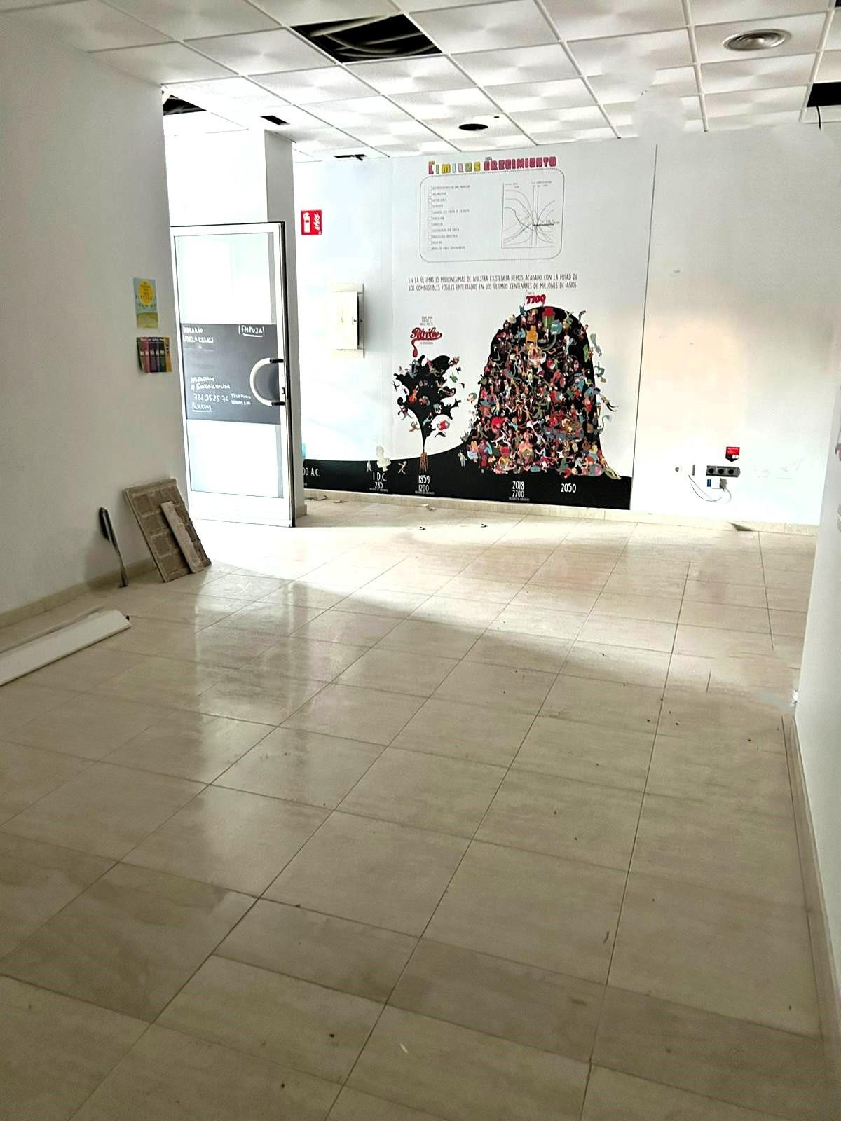 Local céntrico en venta - foto 4