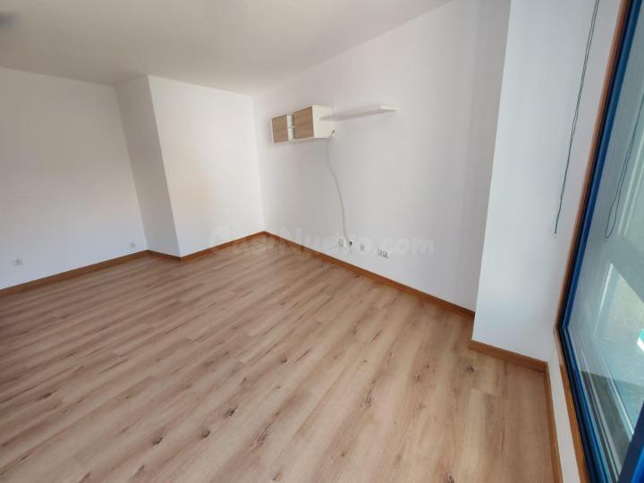 Piso dos habitaciones con garaje y trastero en Arcade - foto 4