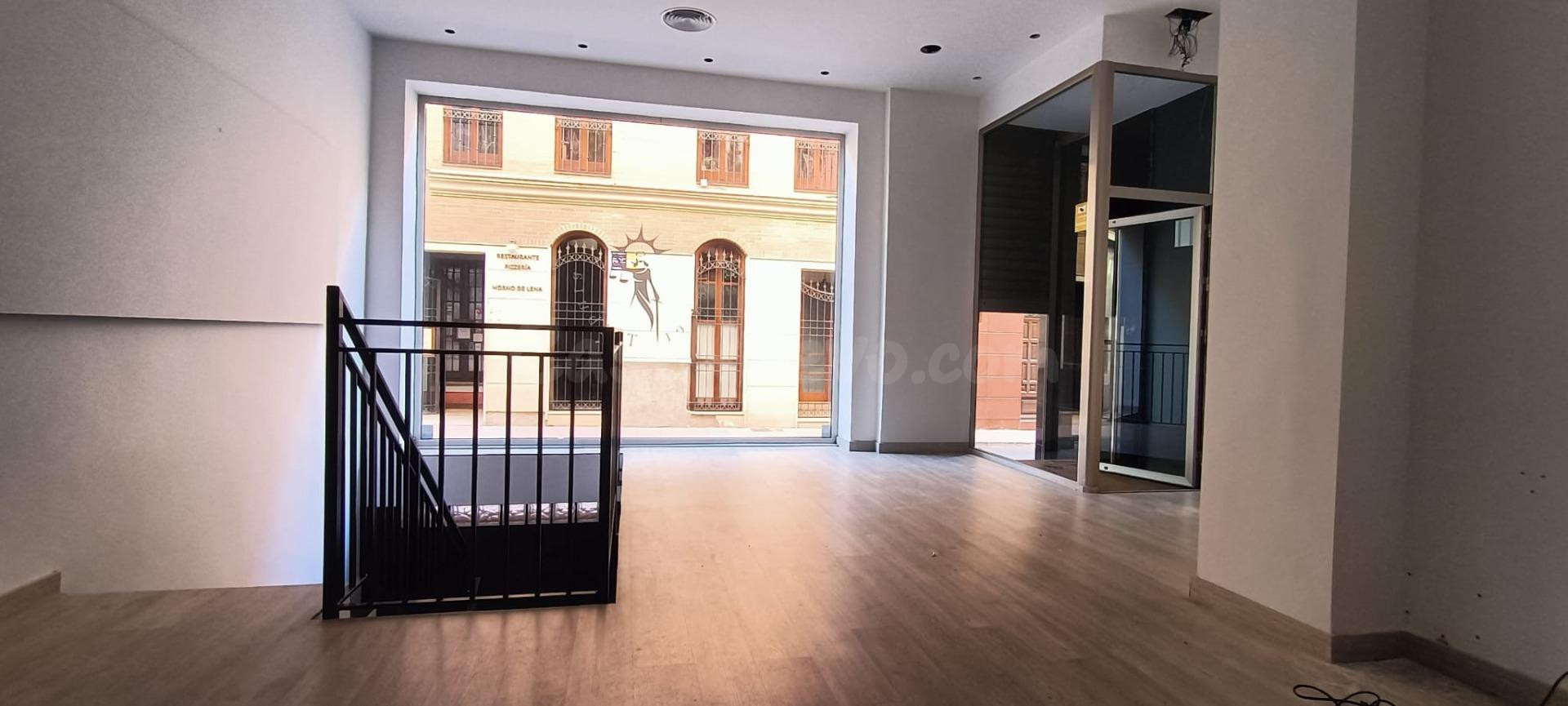 Local comercial 251m² en alquiler - Centro