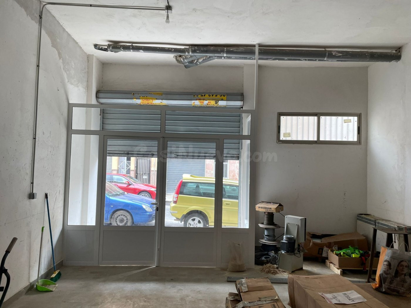 Local comercial cerca de la Avenida de la Libertad y Estació - foto 4
