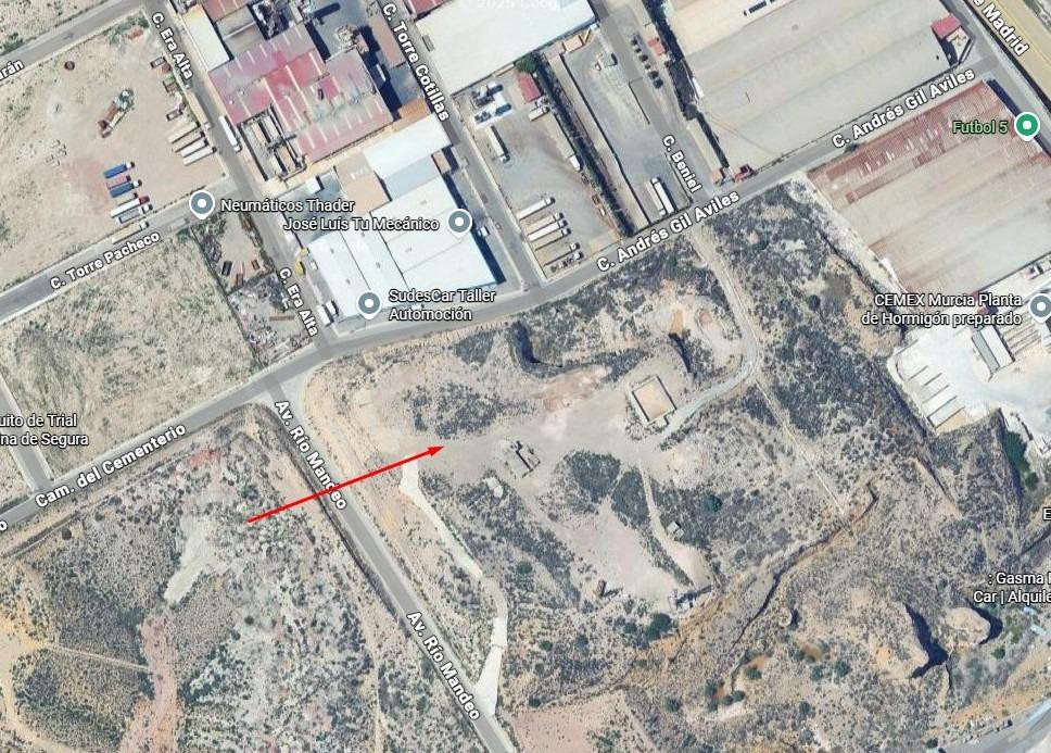 GRAN OPORTUNIDAD - Suelo industrial urbano y urbanizable en venta – Polígono Industrial Cabezo Cortado (Murcia)