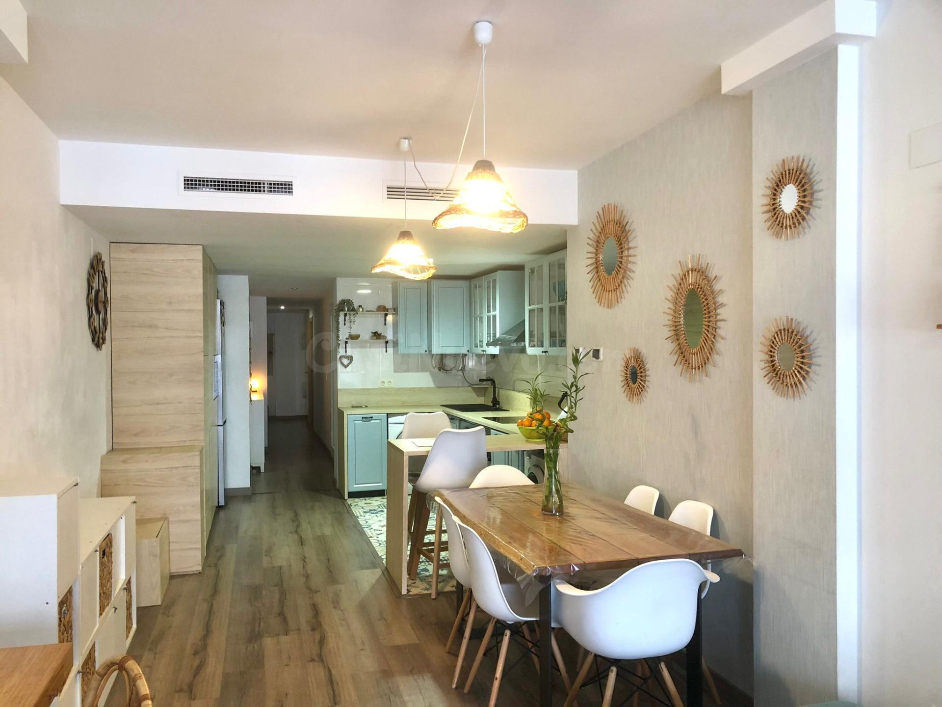 Apartamento 2 habitaciones 94m² en venta - 1a linea