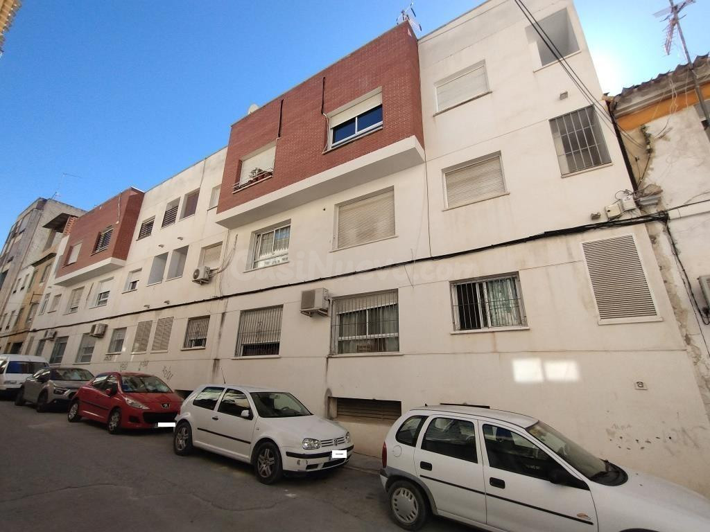Vivienda con garaje y trastero - foto 2