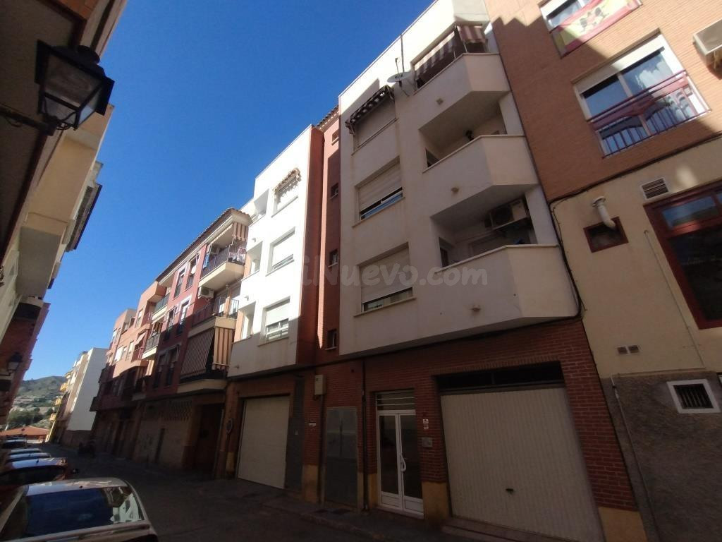 Vivienda con garaje y trastero - foto 5