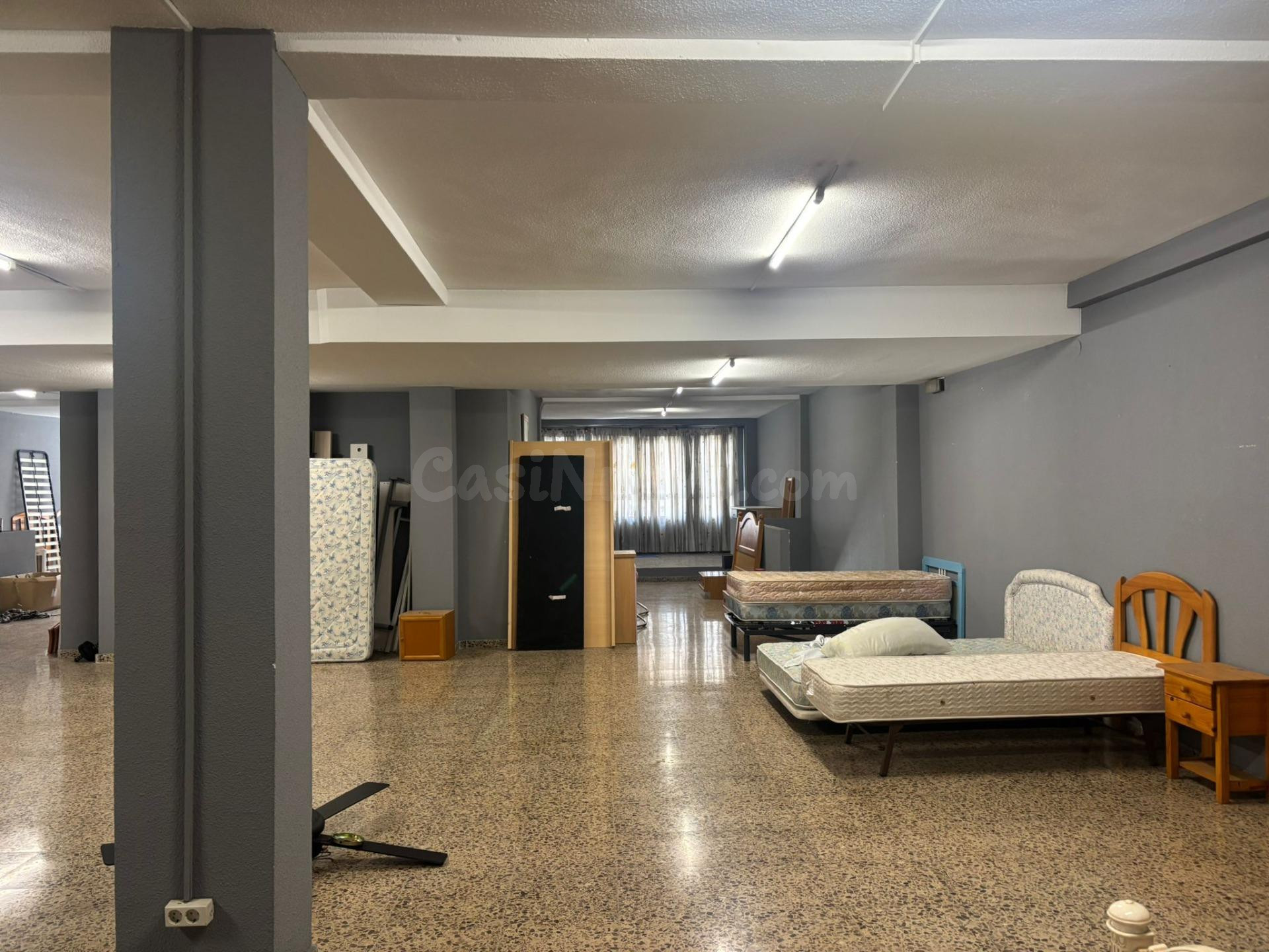 Local comercial 375m² en alquiler - Carrus - foto 3