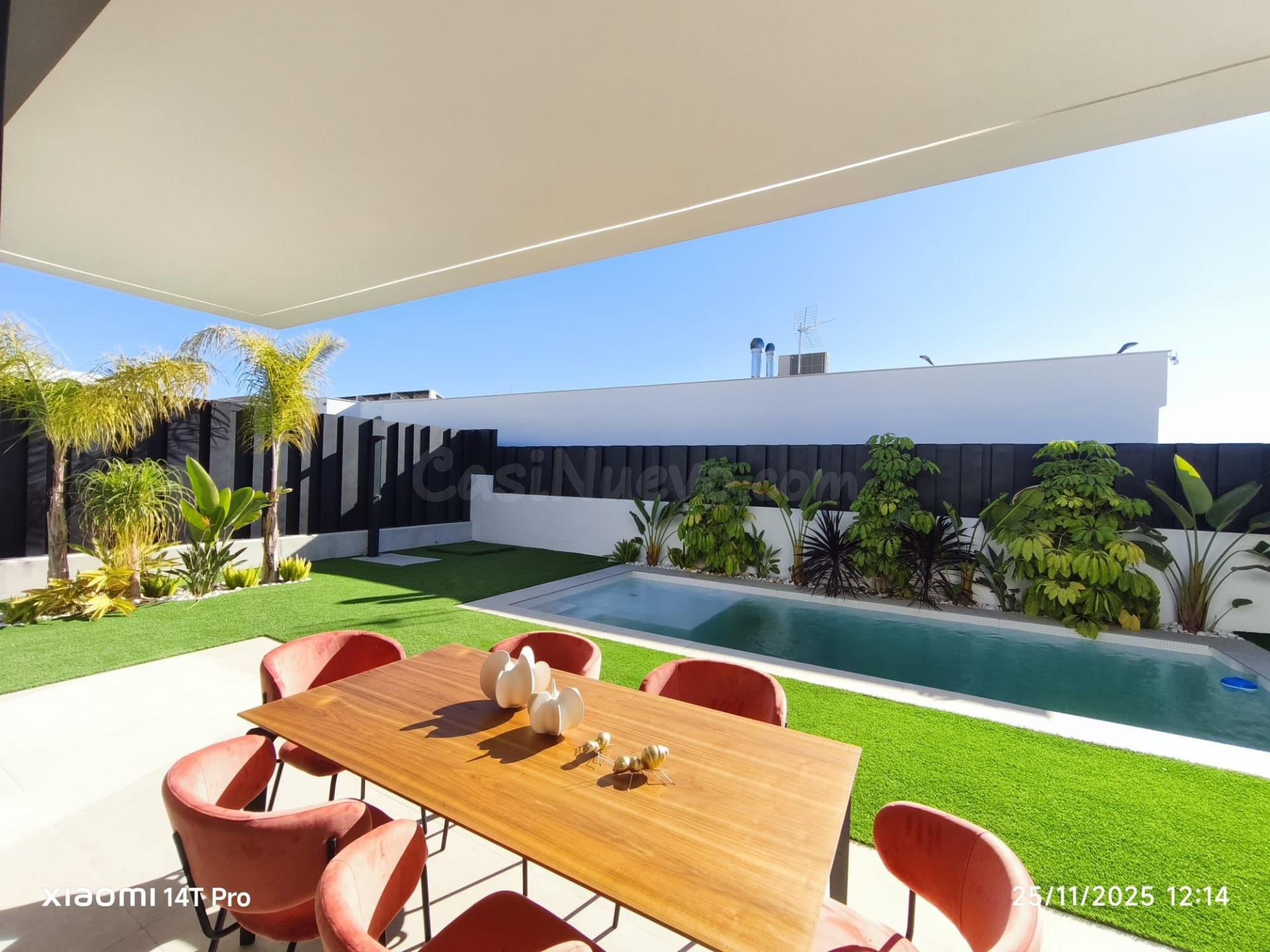 Exclusiva vivienda de Obra Nueva con piscina en La Quinta