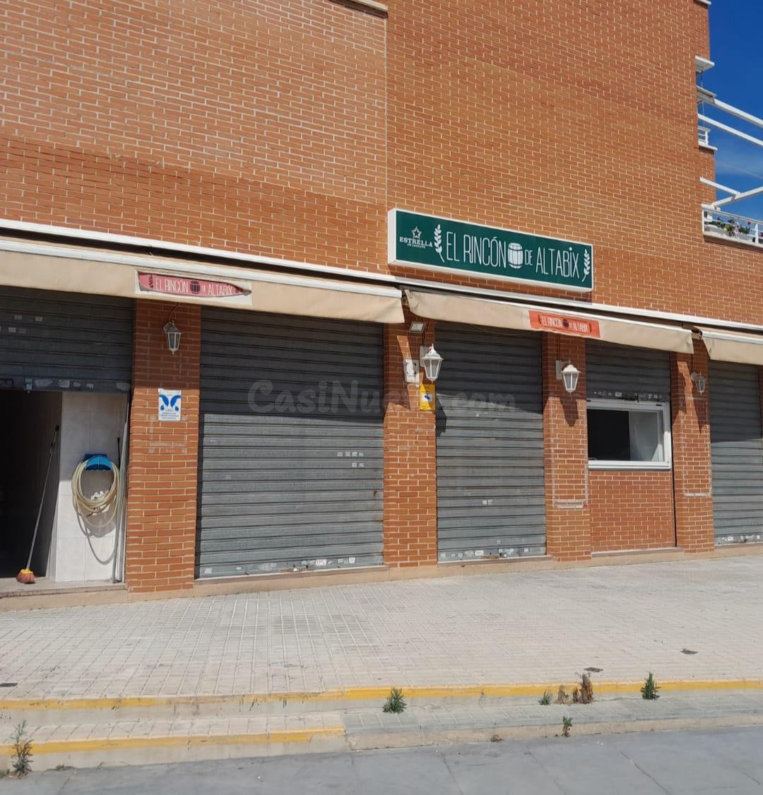 Local comercial 130m² en venta - Altabix