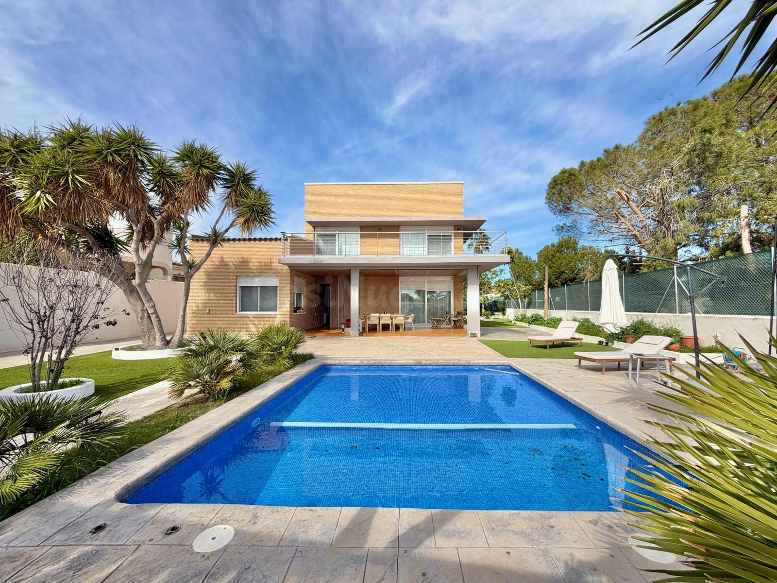 Chalet 4 habitaciones 348m² en venta - Valverde