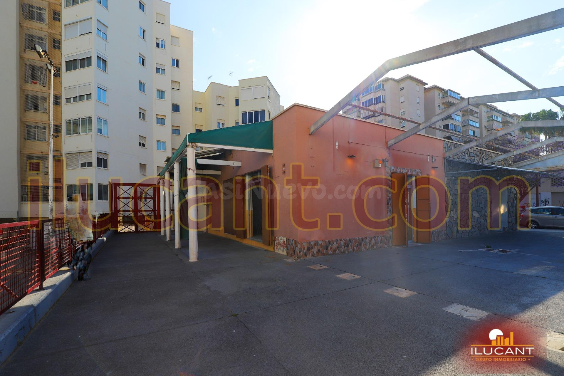 Local comercial 71m² en venta - San Gabriel
