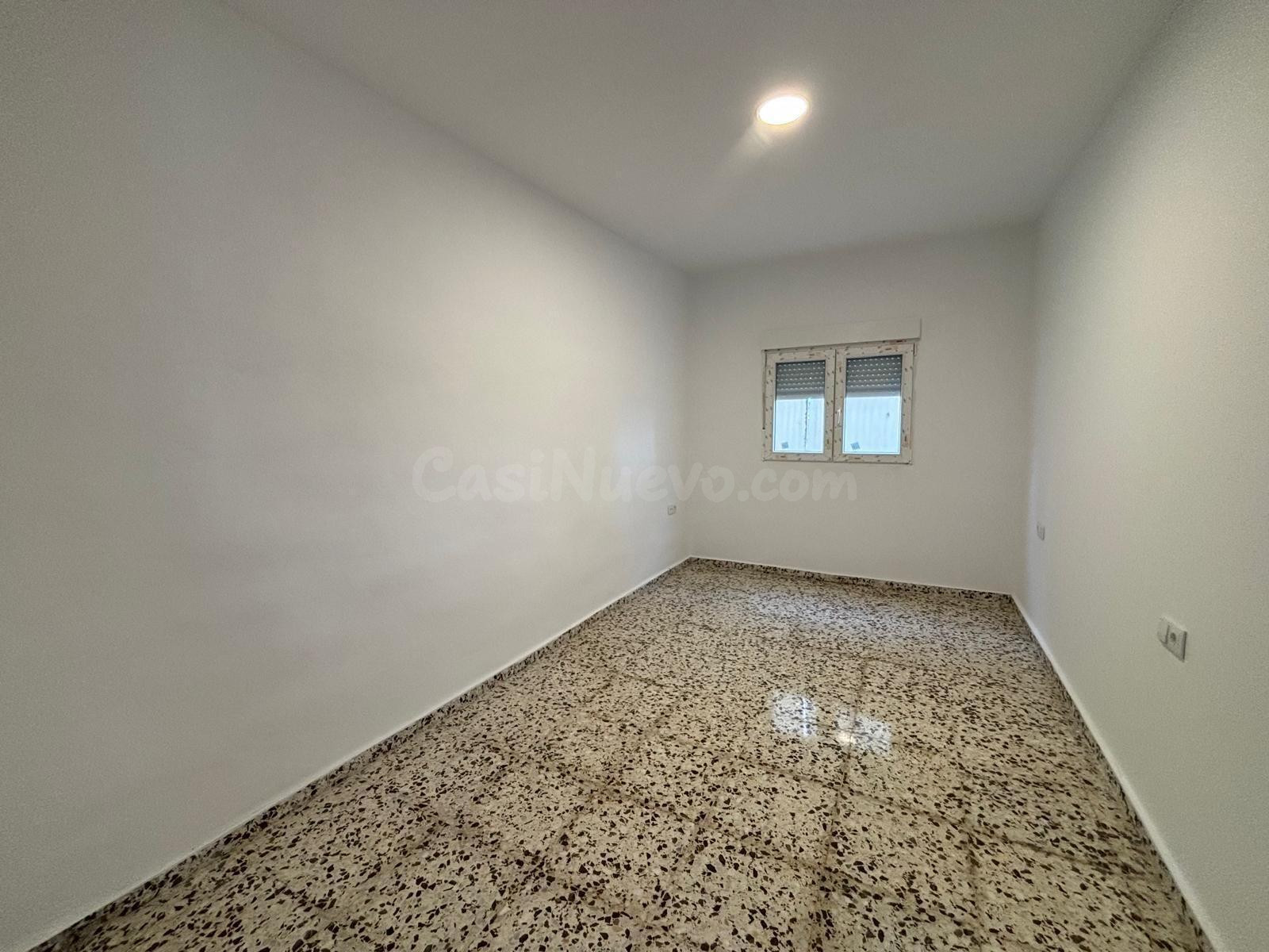 Casa 6 habitaciones 225m² en alquiler - Carretera aspe - foto 4