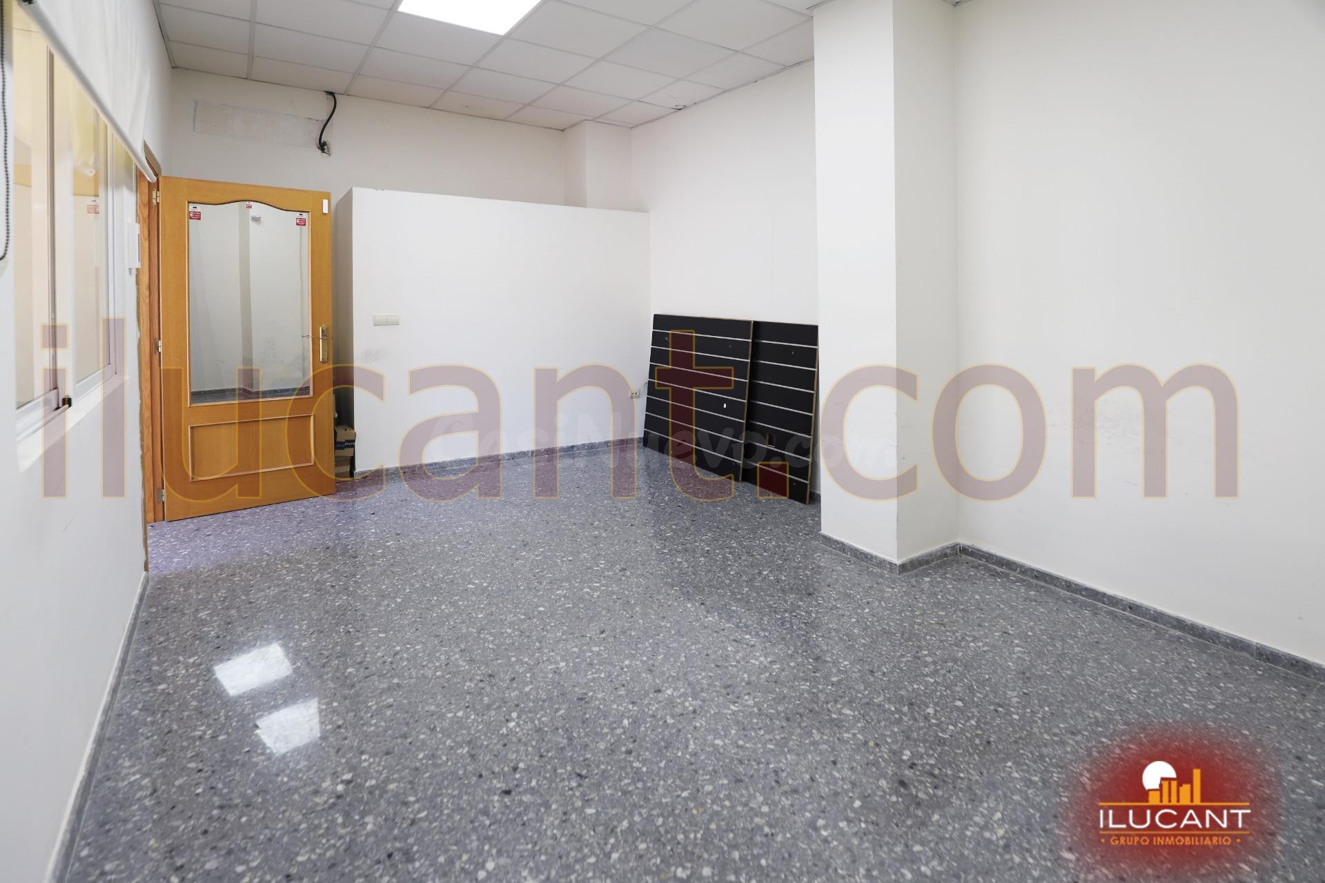 Local comercial 95m² en venta - Tómbola - Rabasa - foto 4