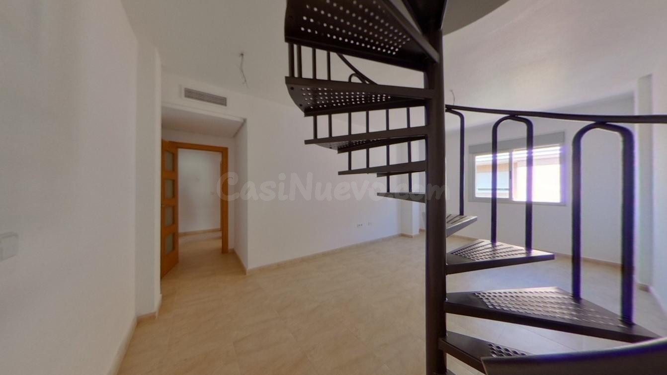 Estupendo piso junto a la Rambla - foto 3