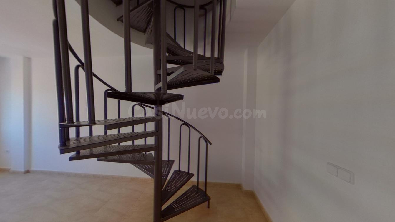 Estupendo piso junto a la Rambla - foto 5