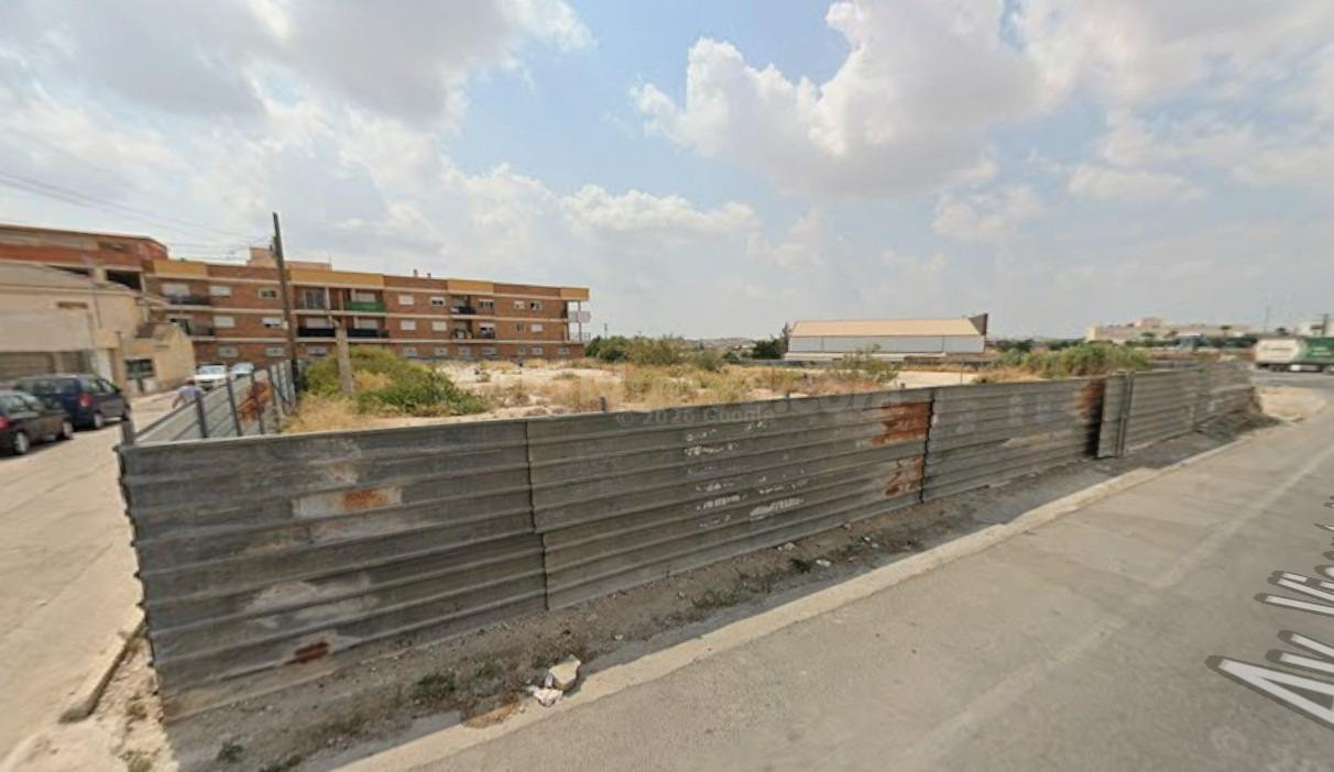 Solar urbano para promoción residencial en Fortuna - foto 3