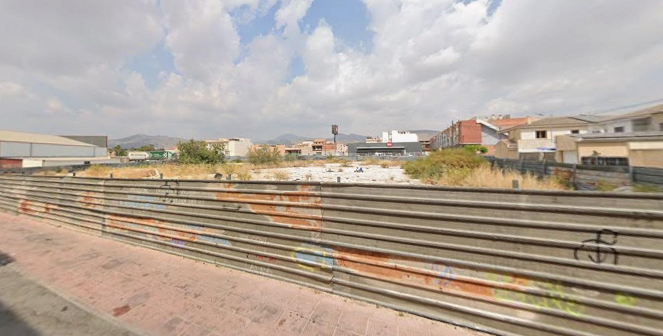 Solar urbano para promoción residencial en Fortuna - foto 5