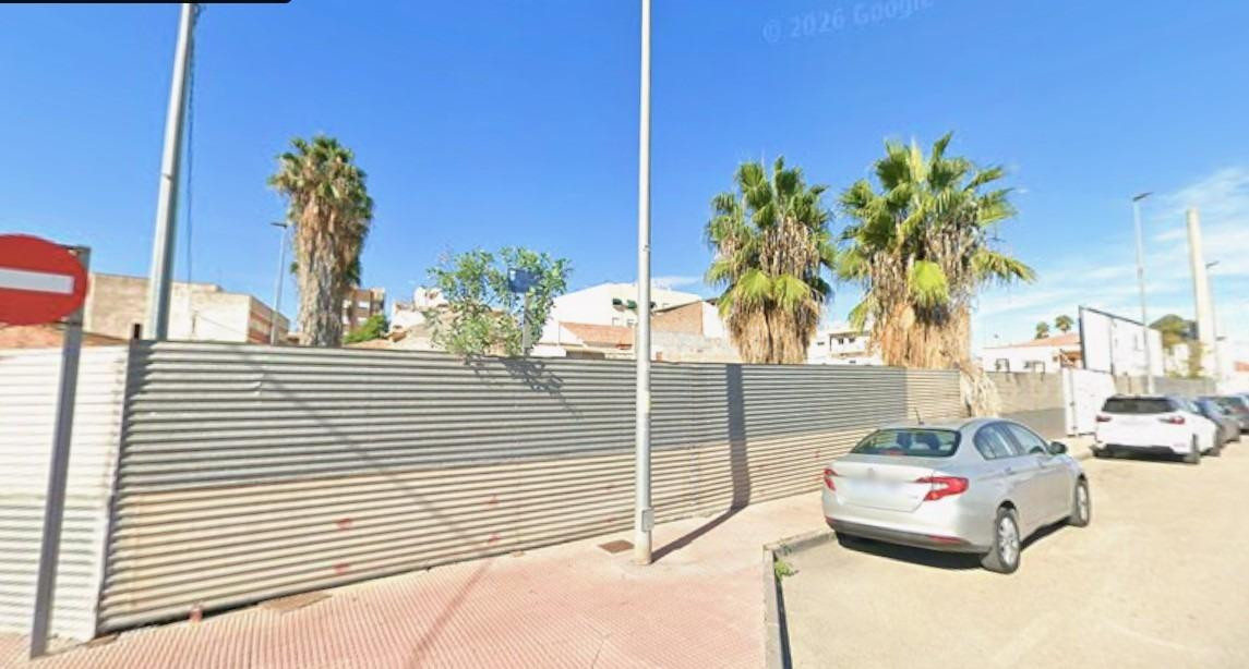 Solar urbano para promoción residencial en Las Torres de Cot - foto 5