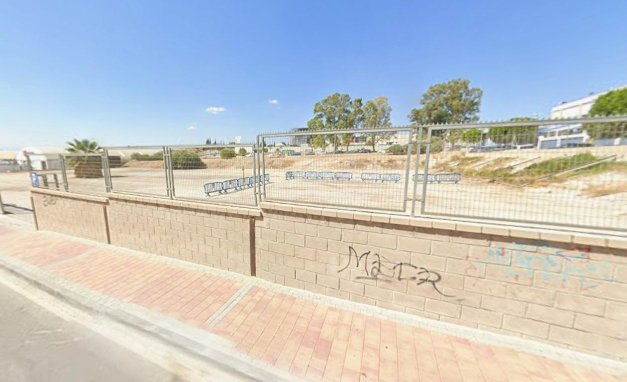Solar de alta densidad junto al Colegio Salzillo - foto 2