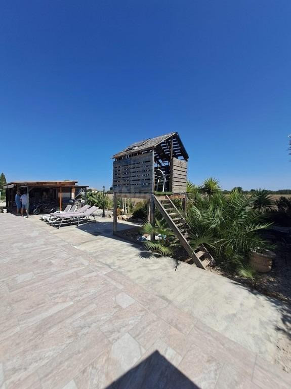 Excepcional Villa de 6 Dormitorios en Parcela de 3.000 m2 —  - foto 4