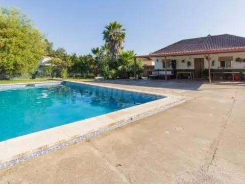¡Descubre esta encantadora Casa/Chalet independiente en Villarrubia!