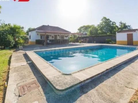 ¡Descubre esta encantadora Casa/Chalet independiente en Vill - foto 2