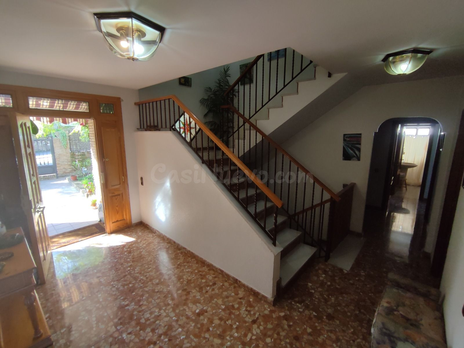 Exclusivo chalet independiente con gran parcela y piscina pr - foto 5