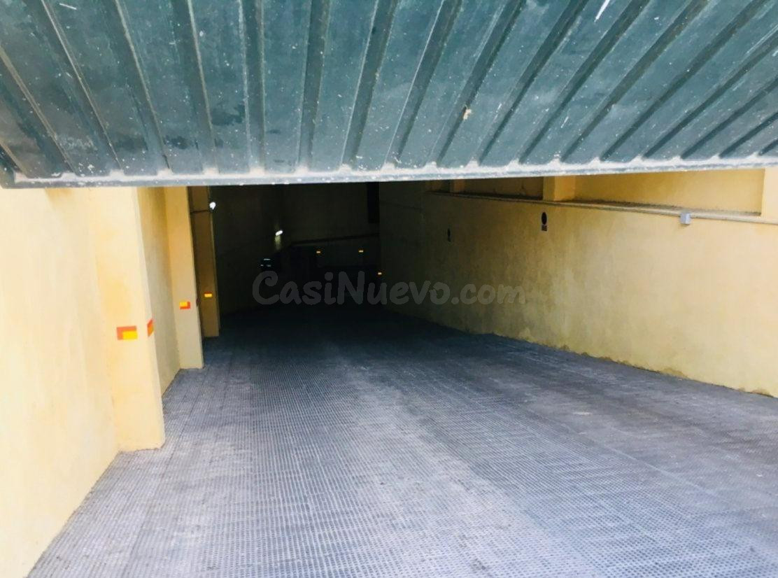 Se Alquila Plaza de Garaje cerrada en Edificio Aurora II