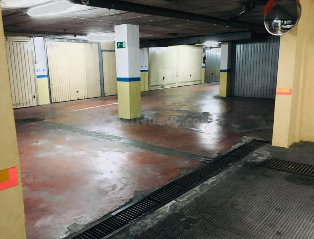 Se Alquila Plaza de Garaje cerrada en Edificio Aurora II - foto 3